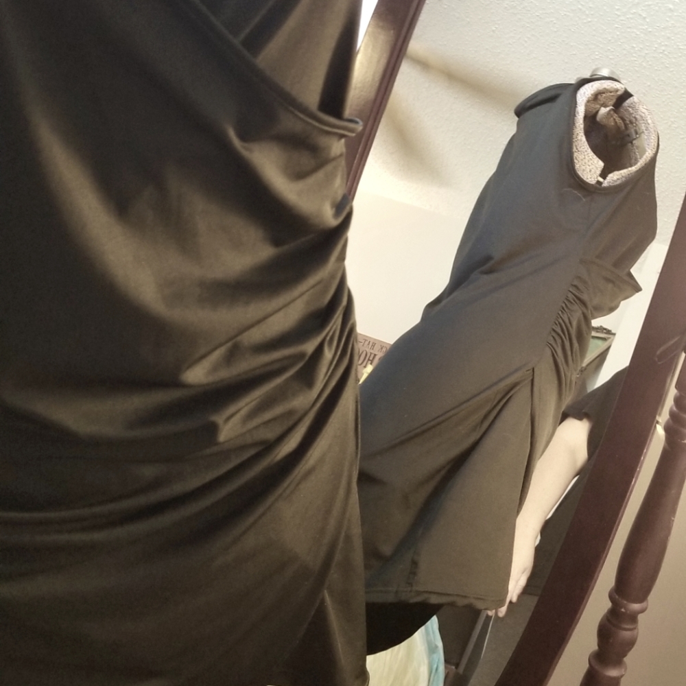 🍭3/$18 Black Ruched Surplice Sheath Dress size 12 - Picture 5 of 6